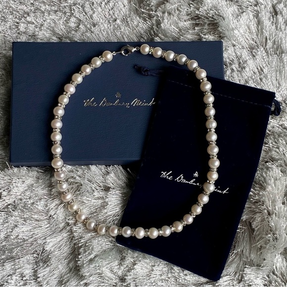 Danbury Mint Luminous Pearl Rhinestone Necklace - Picture 5 of 6